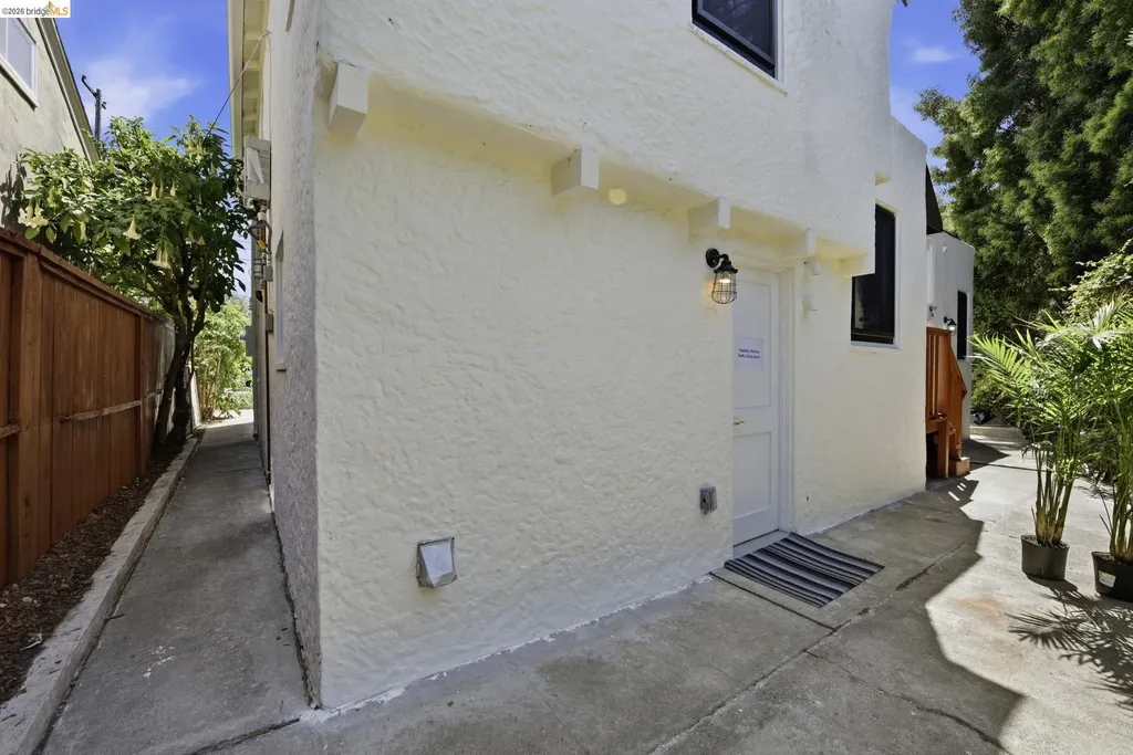 648 San Gabriel Avenue Albany CA 94706