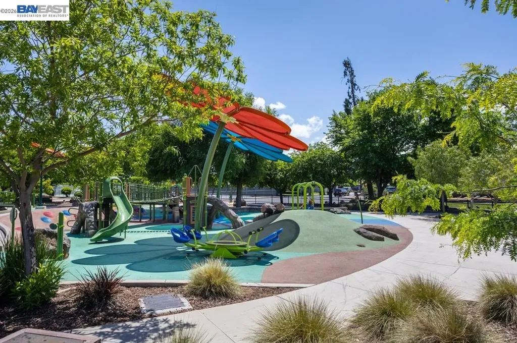 924 Lambaren Avenue Livermore CA 94551
