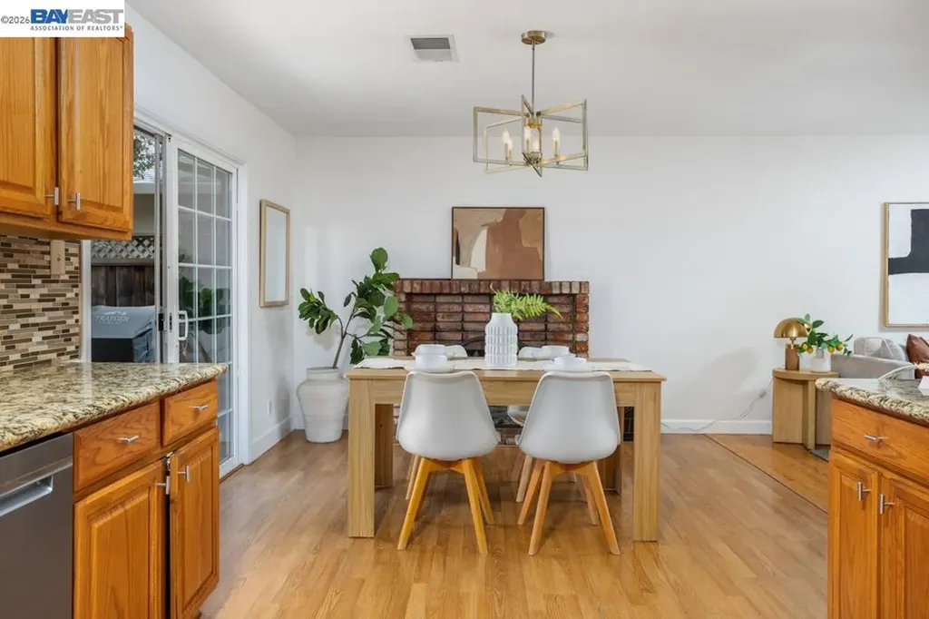 924 Lambaren Avenue Livermore CA 94551