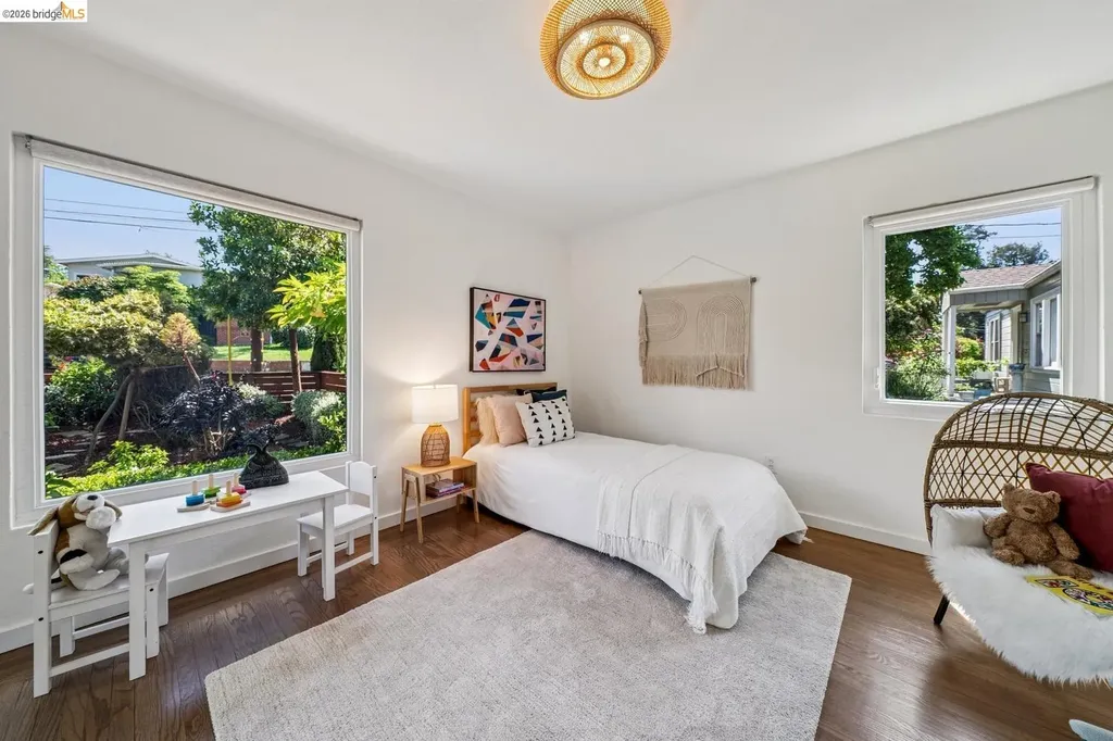 7406 Circle Hill Drive Oakland CA 94605