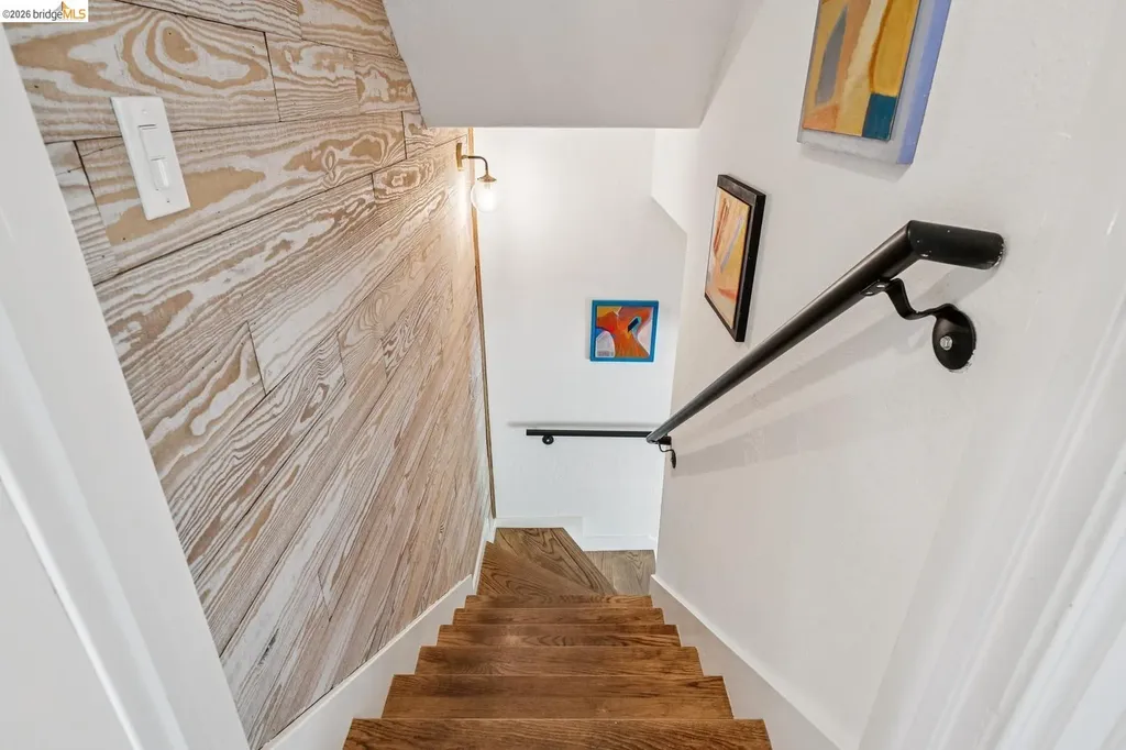 7406 Circle Hill Drive Oakland CA 94605