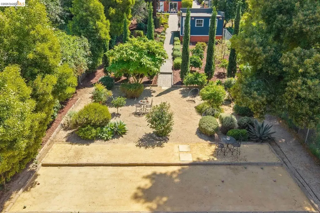 7406 Circle Hill Drive Oakland CA 94605