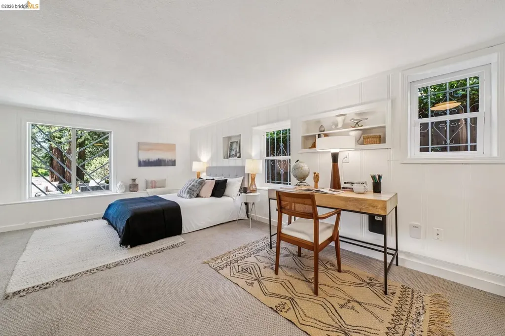 7406 Circle Hill Drive Oakland CA 94605