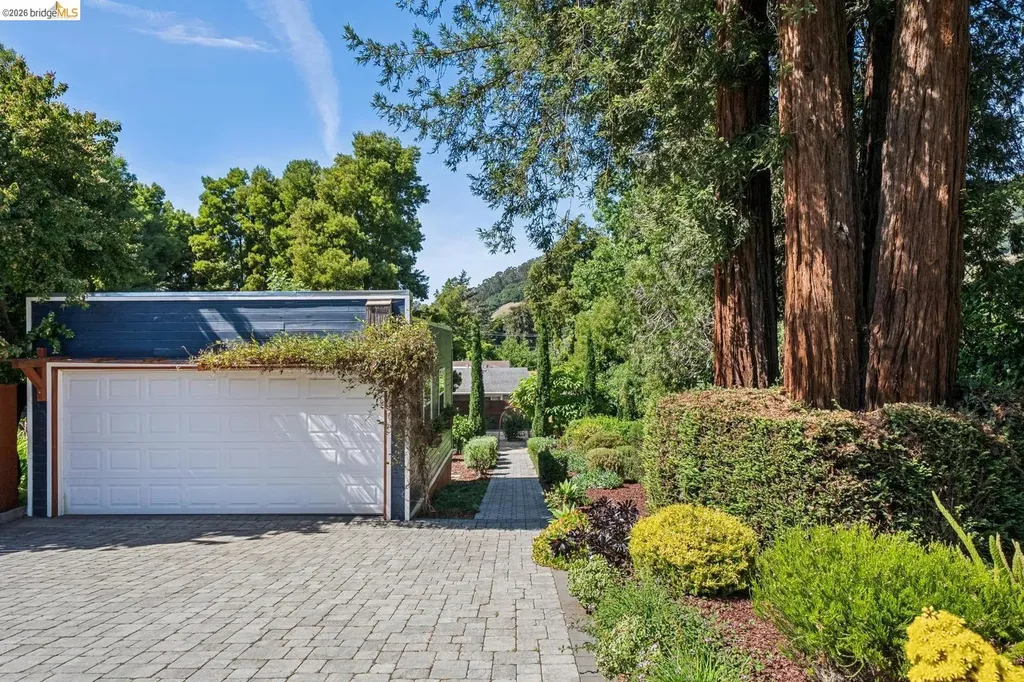 7406 Circle Hill Drive Oakland CA 94605