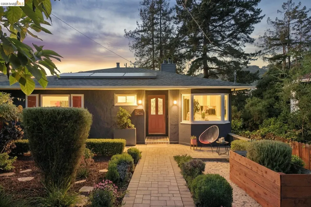 7406 Circle Hill Drive Oakland CA 94605
