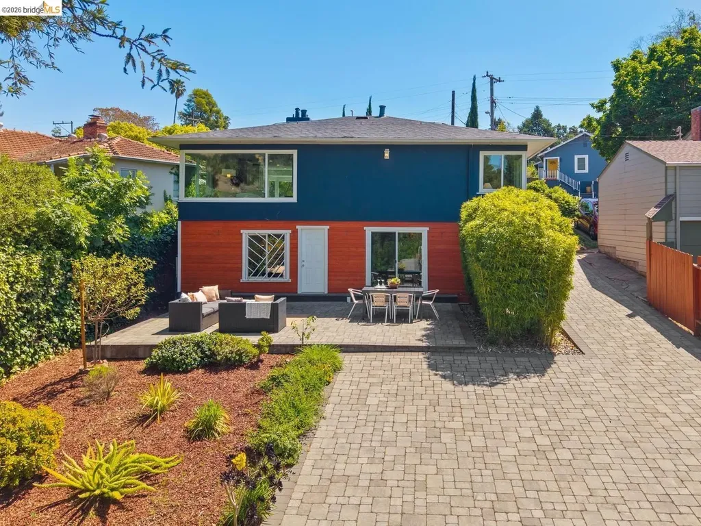 7406 Circle Hill Drive Oakland CA 94605