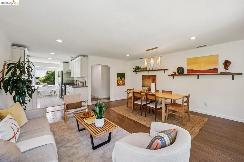 7406 Circle Hill Drive Oakland CA 94605