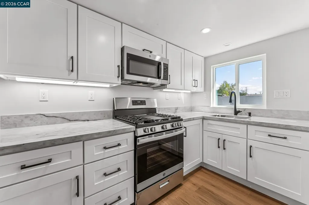 3017 Madeline Street Oakland CA 94602