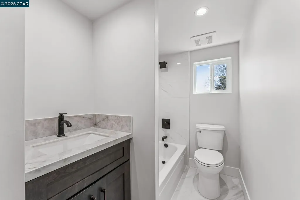 3017 Madeline Street Oakland CA 94602