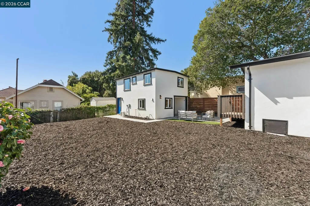 3017 Madeline Street Oakland CA 94602