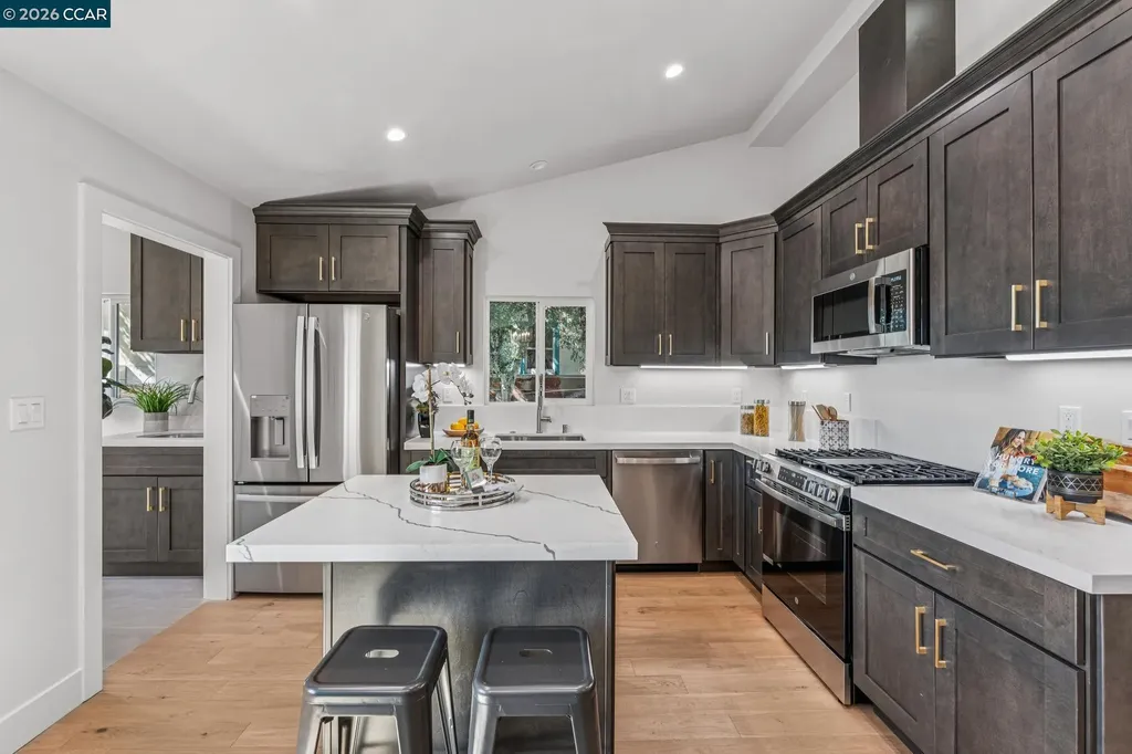 3017 Madeline Street Oakland CA 94602