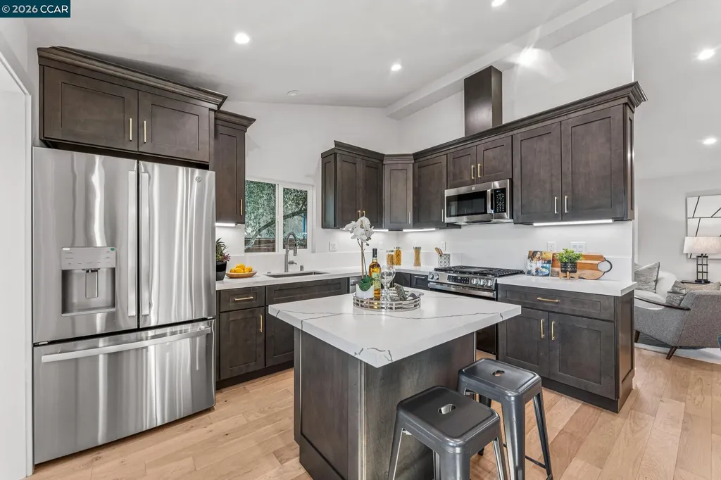 3017 Madeline Street Oakland CA 94602
