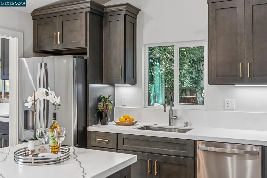 3017 Madeline Street Oakland CA 94602