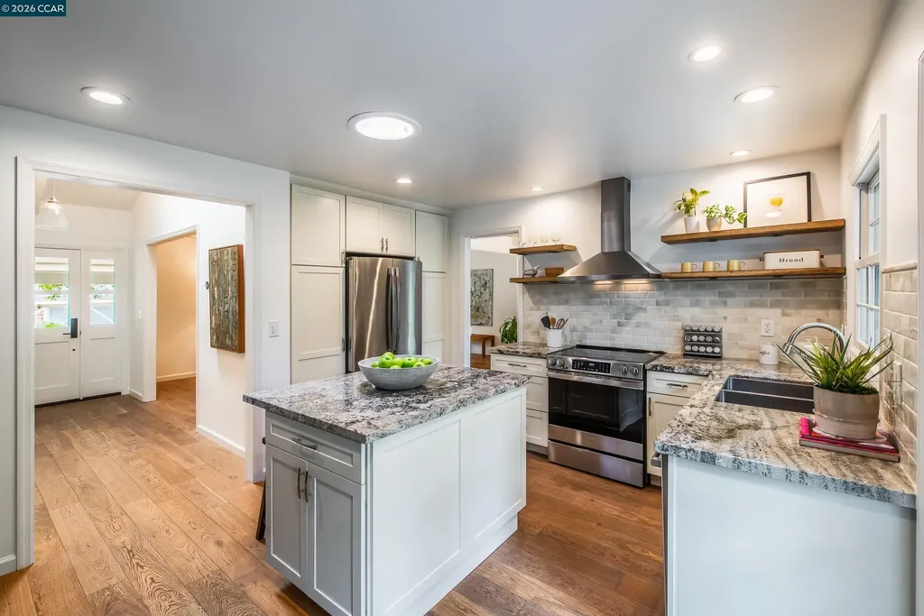 860 Paradise Court Lafayette CA 94549