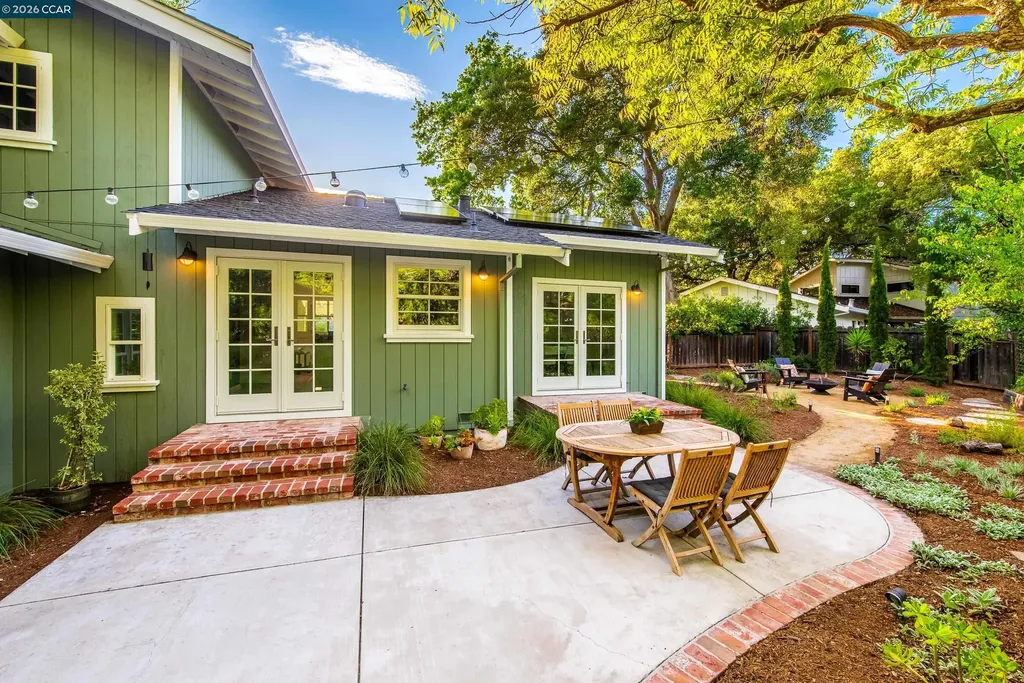 860 Paradise Court Lafayette CA 94549