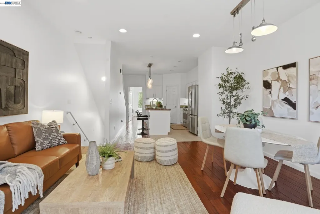 4895 Shattuck Avenue Oakland CA 94609