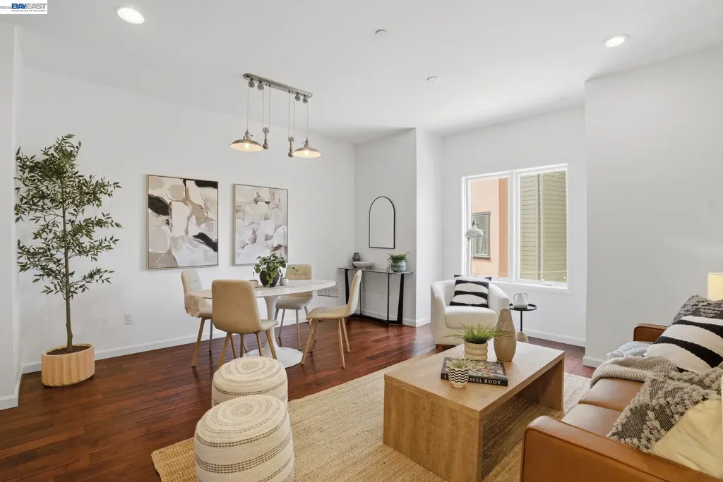 4895 Shattuck Avenue Oakland CA 94609