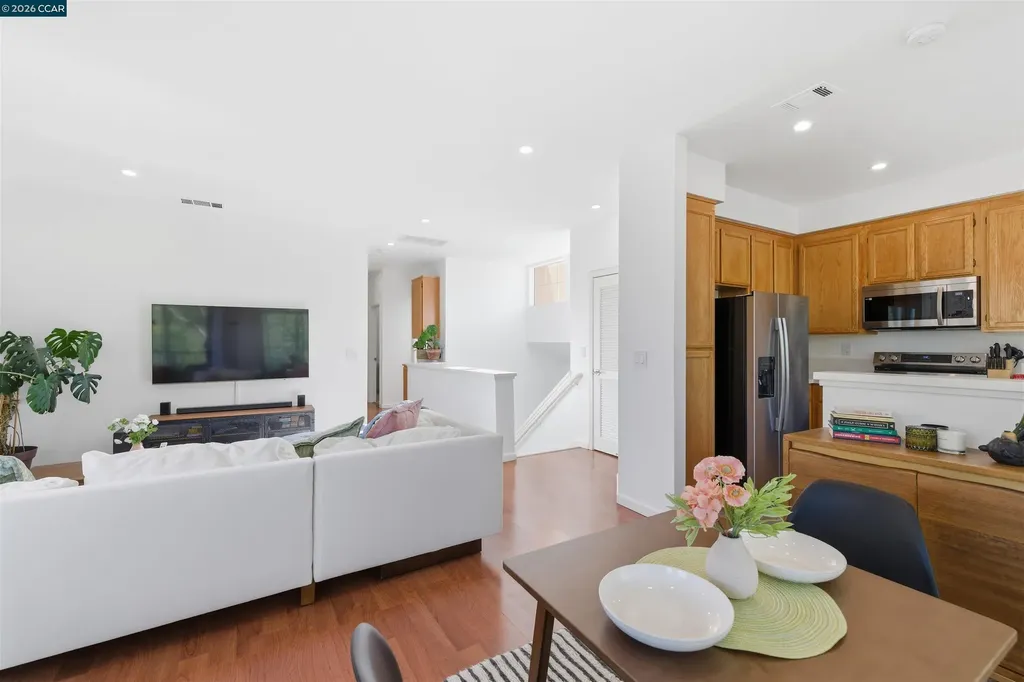 7674 Tuscany Drive Dublin CA 94568