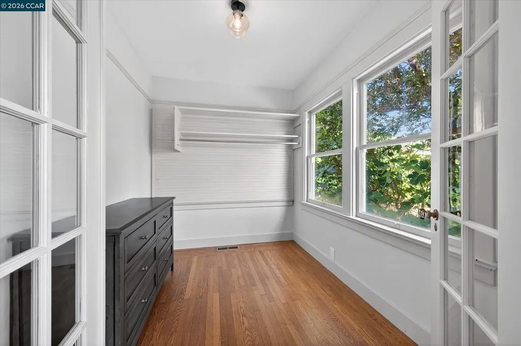 444 Edwards Street Crockett CA 94525