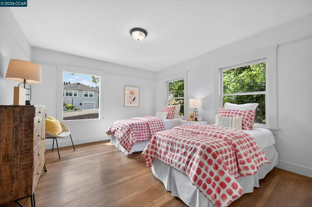 444 Edwards Street Crockett CA 94525