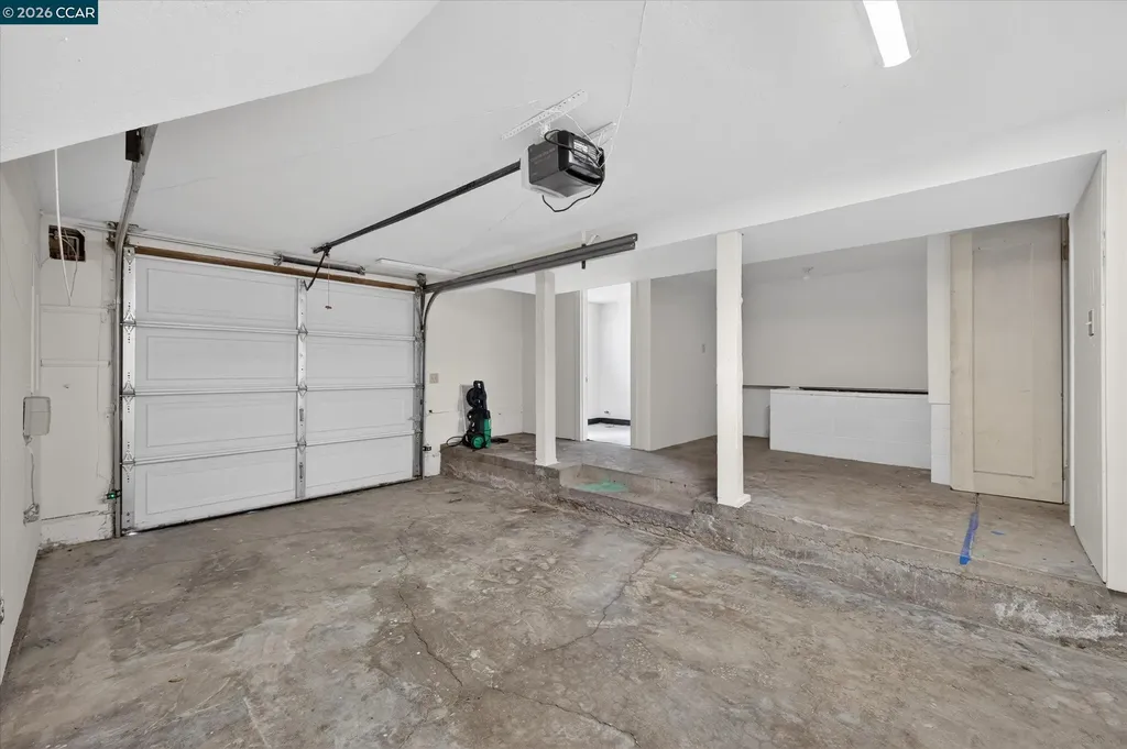444 Edwards Street Crockett CA 94525