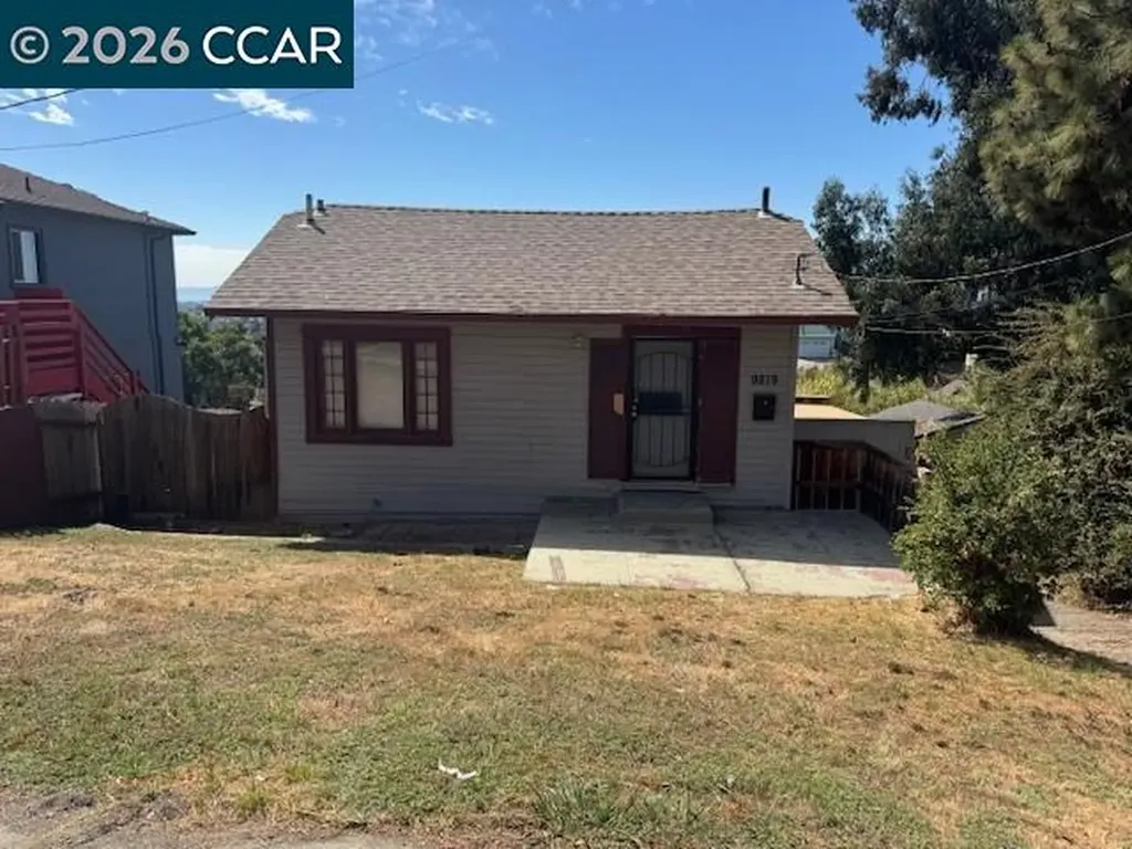 9819 Burr Street Oakland CA 94615
