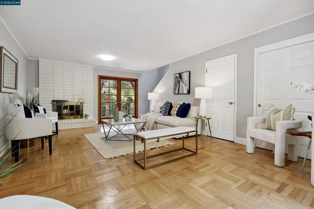 38 Saint Stephens Drive Orinda CA 94563