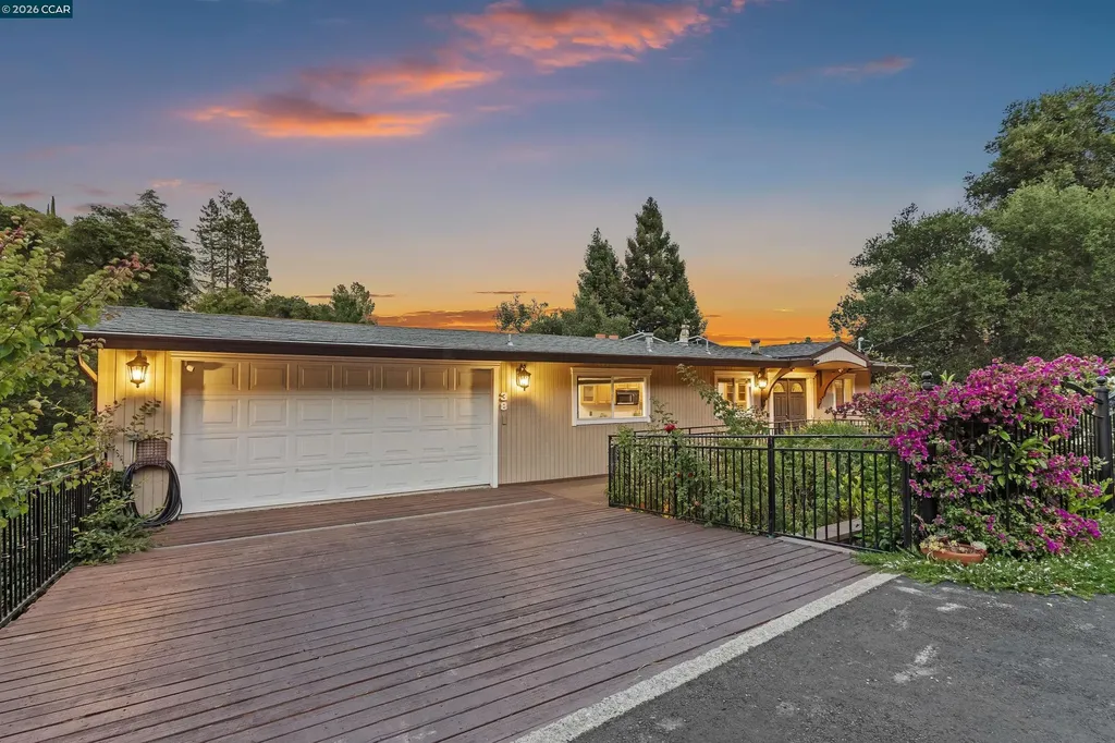 38 Saint Stephens Drive Orinda CA 94563