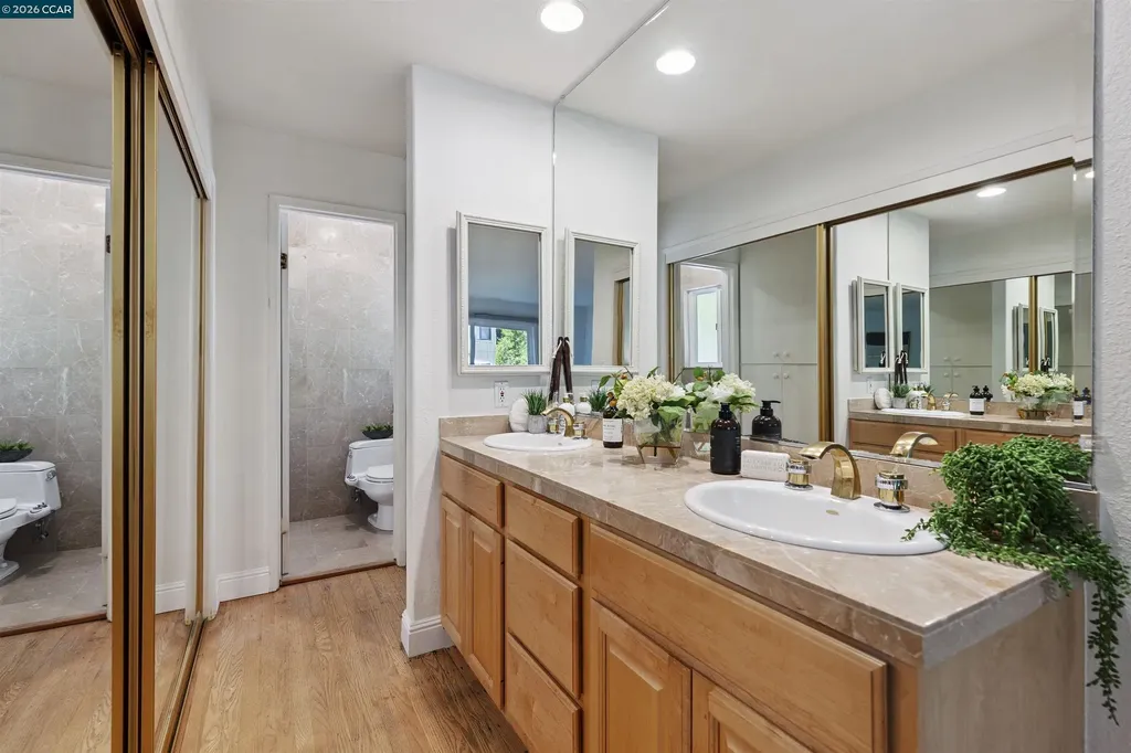 38 Saint Stephens Drive Orinda CA 94563