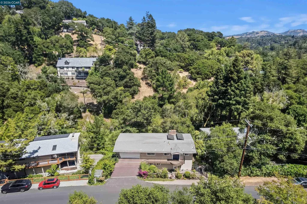 38 Saint Stephens Drive Orinda CA 94563