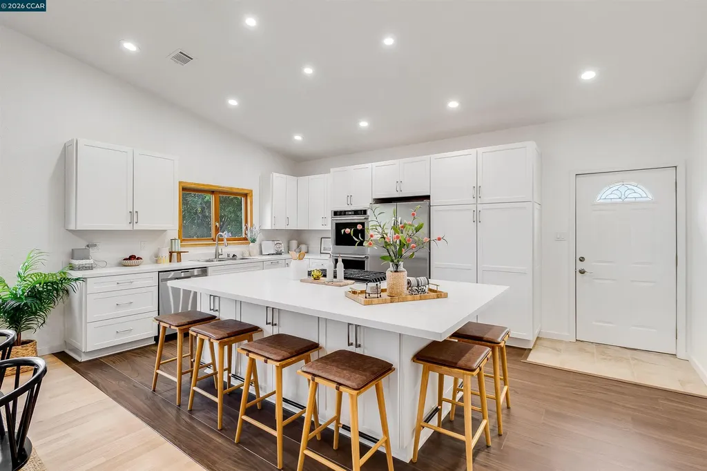 3882 Chestnut Avenue Concord CA 94519