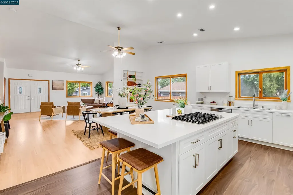 3882 Chestnut Avenue Concord CA 94519
