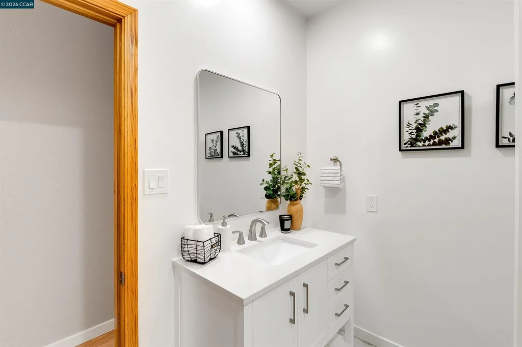 3882 Chestnut Avenue Concord CA 94519