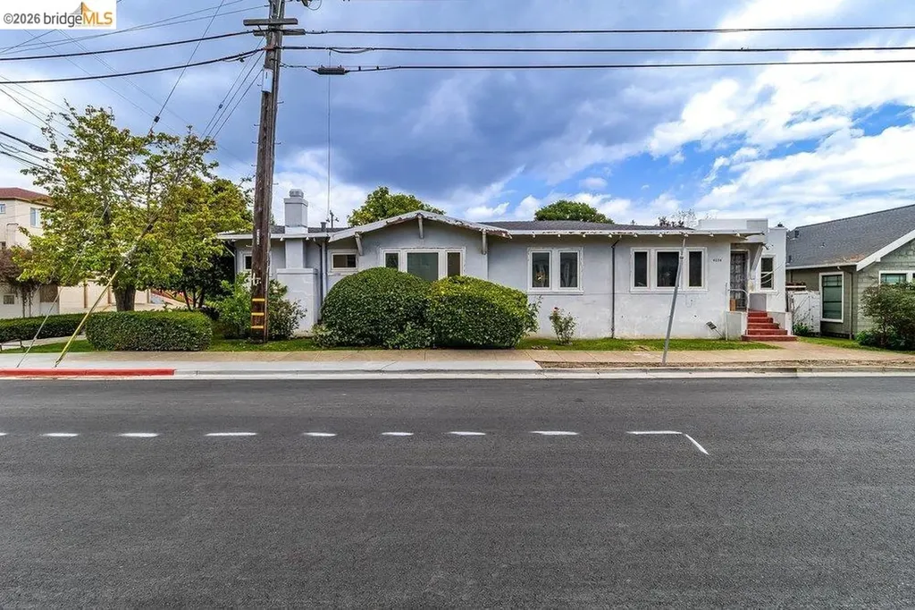 1415 Hampel Street Oakland CA 94602