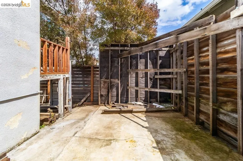 1415 Hampel Street Oakland CA 94602