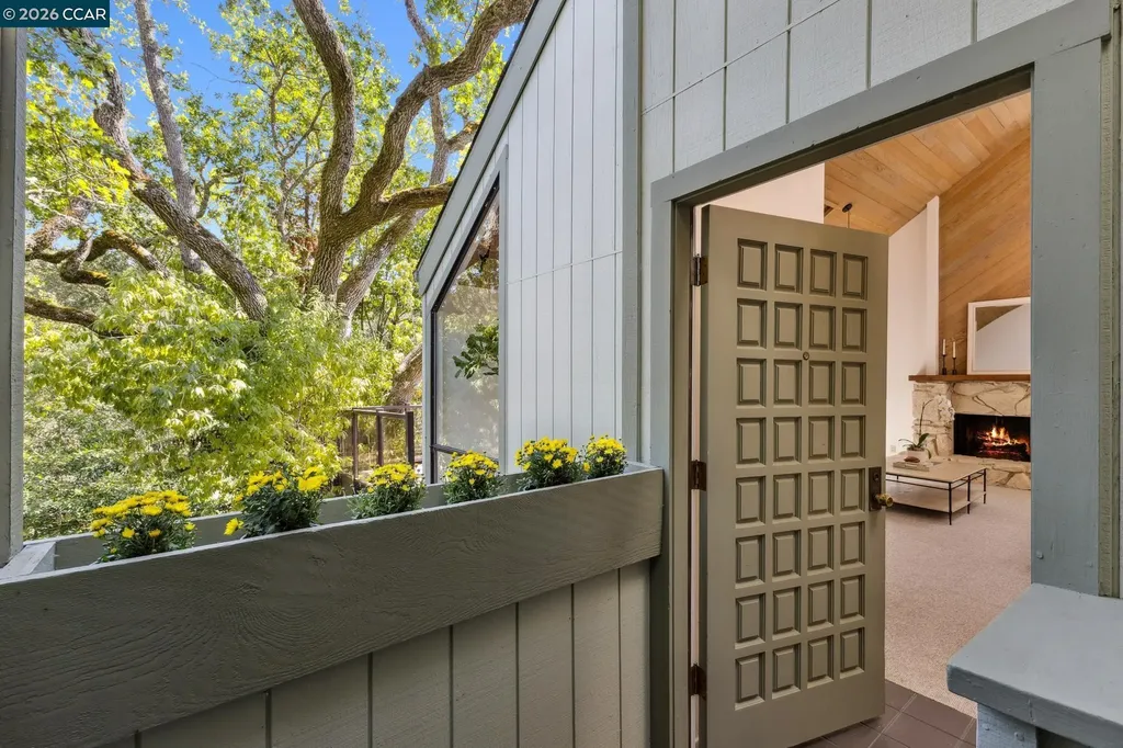 39 Saint Stephens Drive Orinda CA 94563