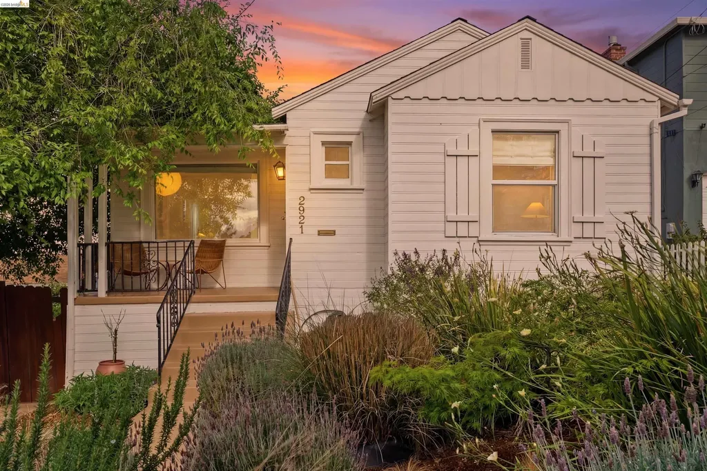 2921 Parker Avenue Oakland CA 94605