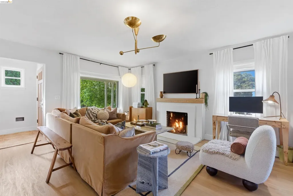 2921 Parker Avenue Oakland CA 94605