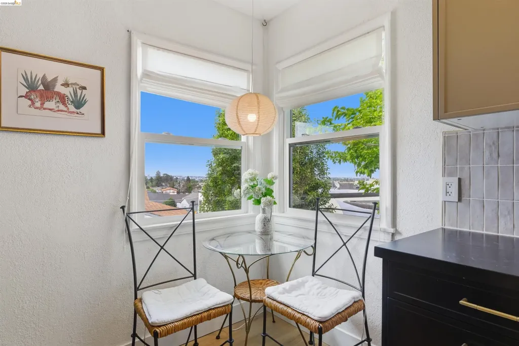 2921 Parker Avenue Oakland CA 94605