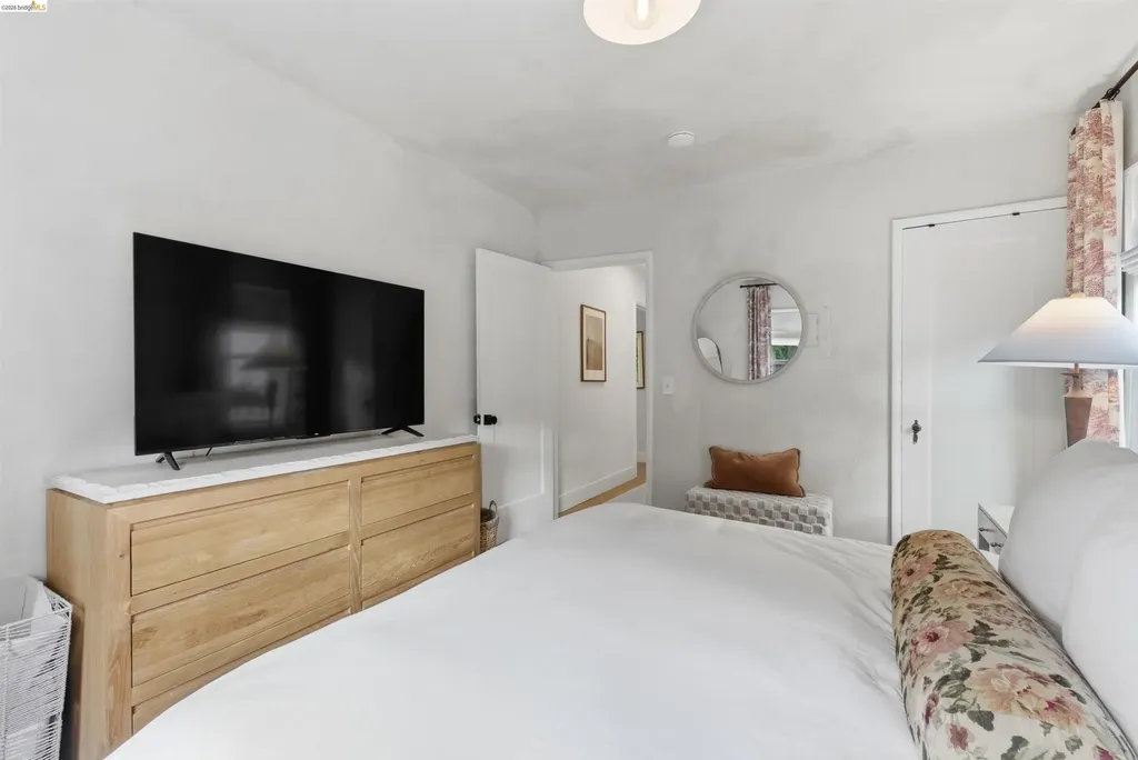 2921 Parker Avenue Oakland CA 94605