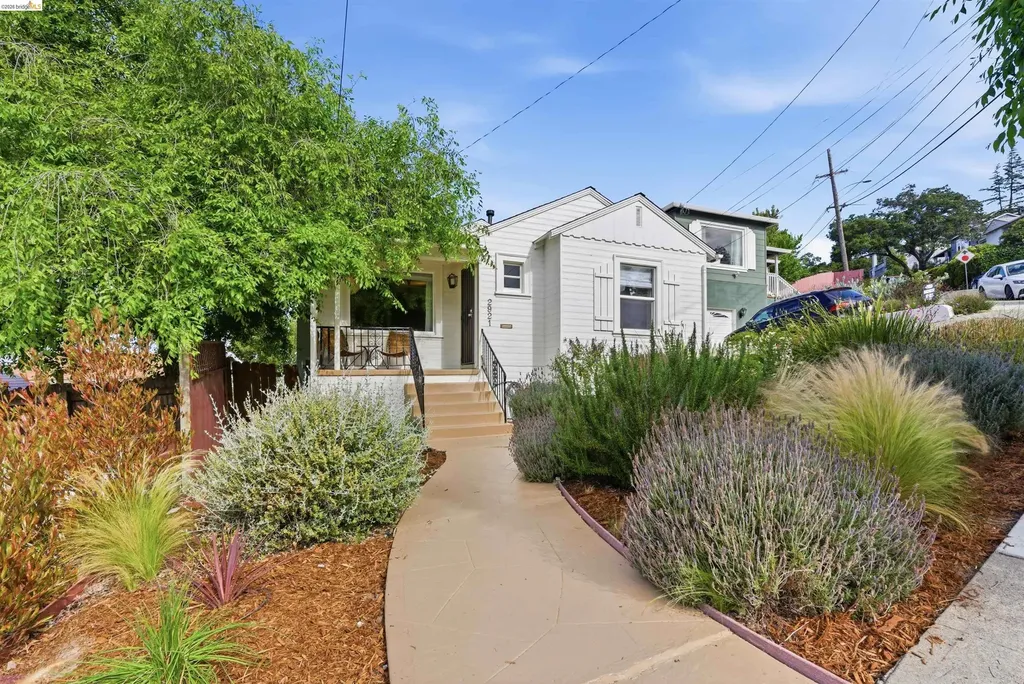 2921 Parker Avenue Oakland CA 94605