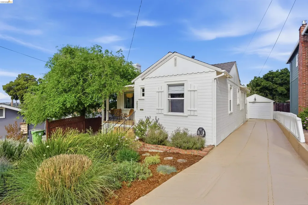 2921 Parker Avenue Oakland CA 94605