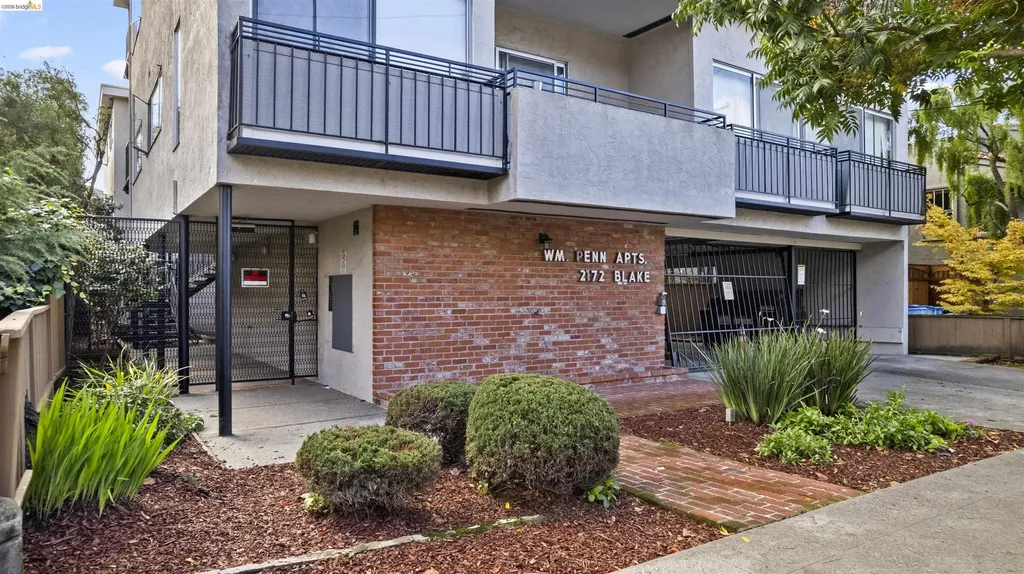2172 Blake Street Berkeley CA 94704