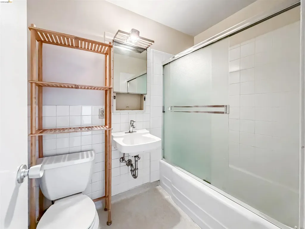 2172 Blake Street Berkeley CA 94704