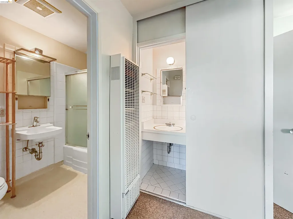 2172 Blake Street Berkeley CA 94704