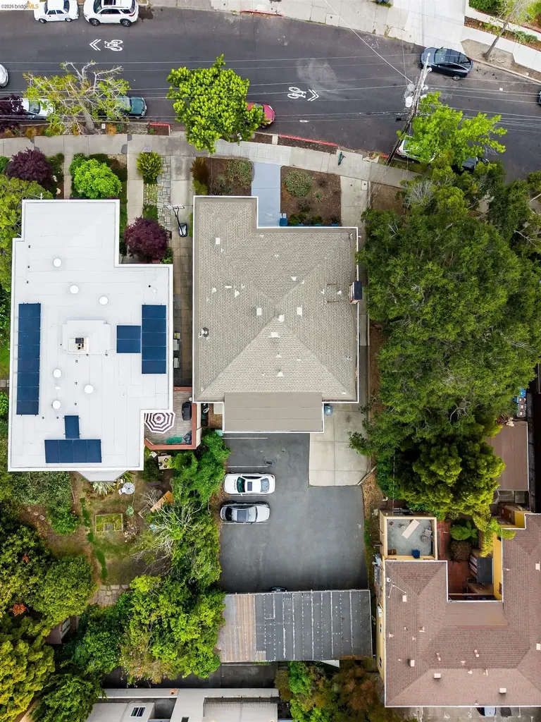 1734 Spruce Street Berkeley CA 94709