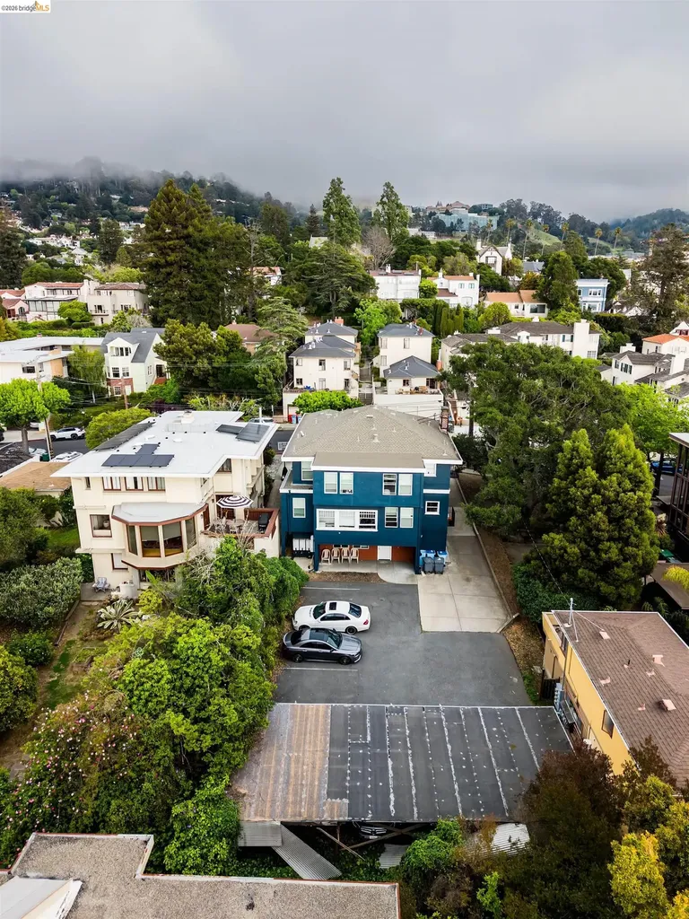 1734 Spruce Street Berkeley CA 94709