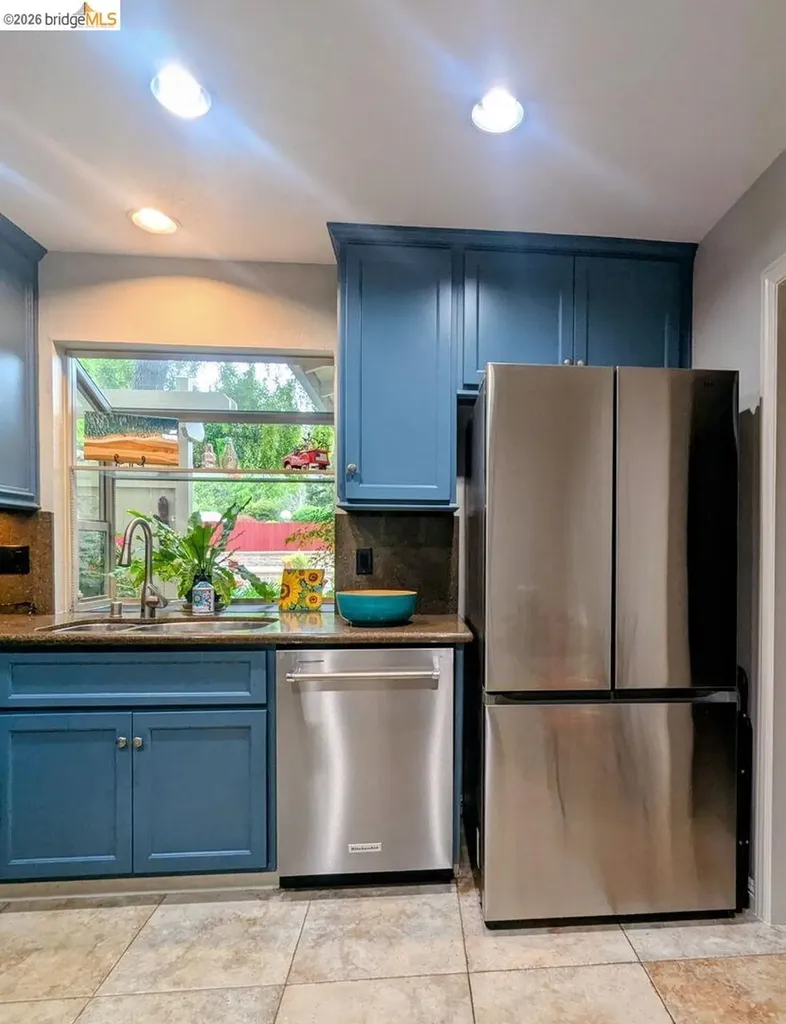 1892 London Drive Benicia CA 94510