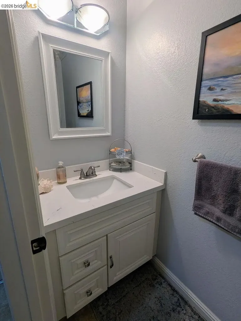 1892 London Drive Benicia CA 94510