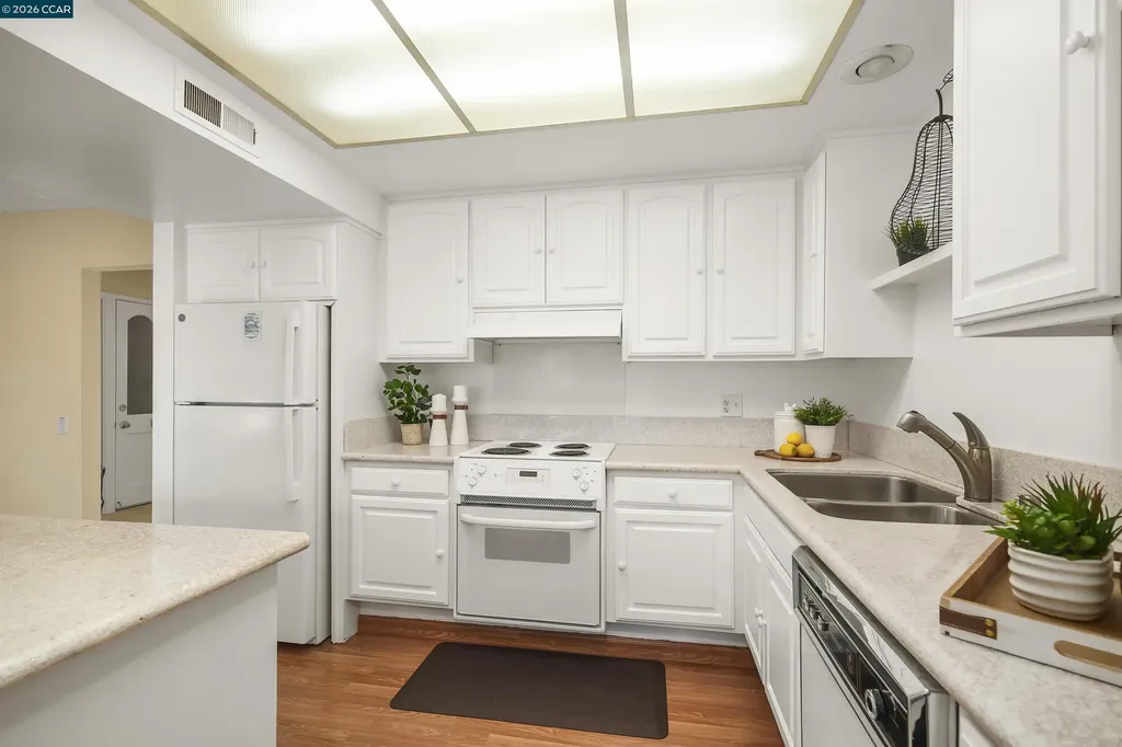 1832 Golden Rain Walnut Creek CA 94595